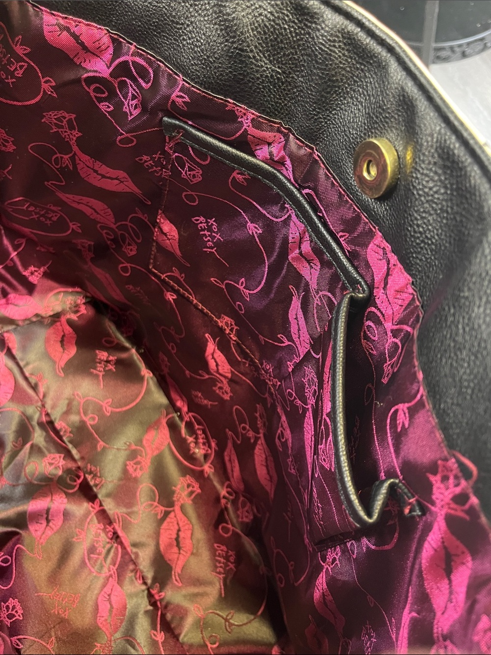 Betsey Johnson tote cream/black - Picture 9 of 12